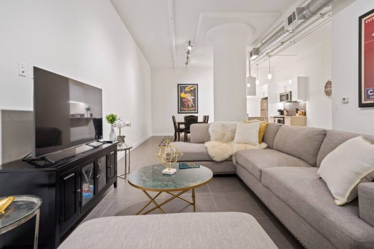 Living Room Toward Dining