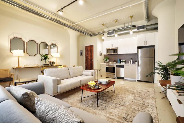 Living Room Toward Door